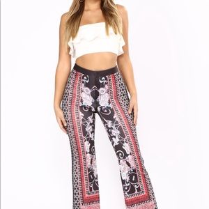 Fashion Nova Printed Flare Pants, Size 1X